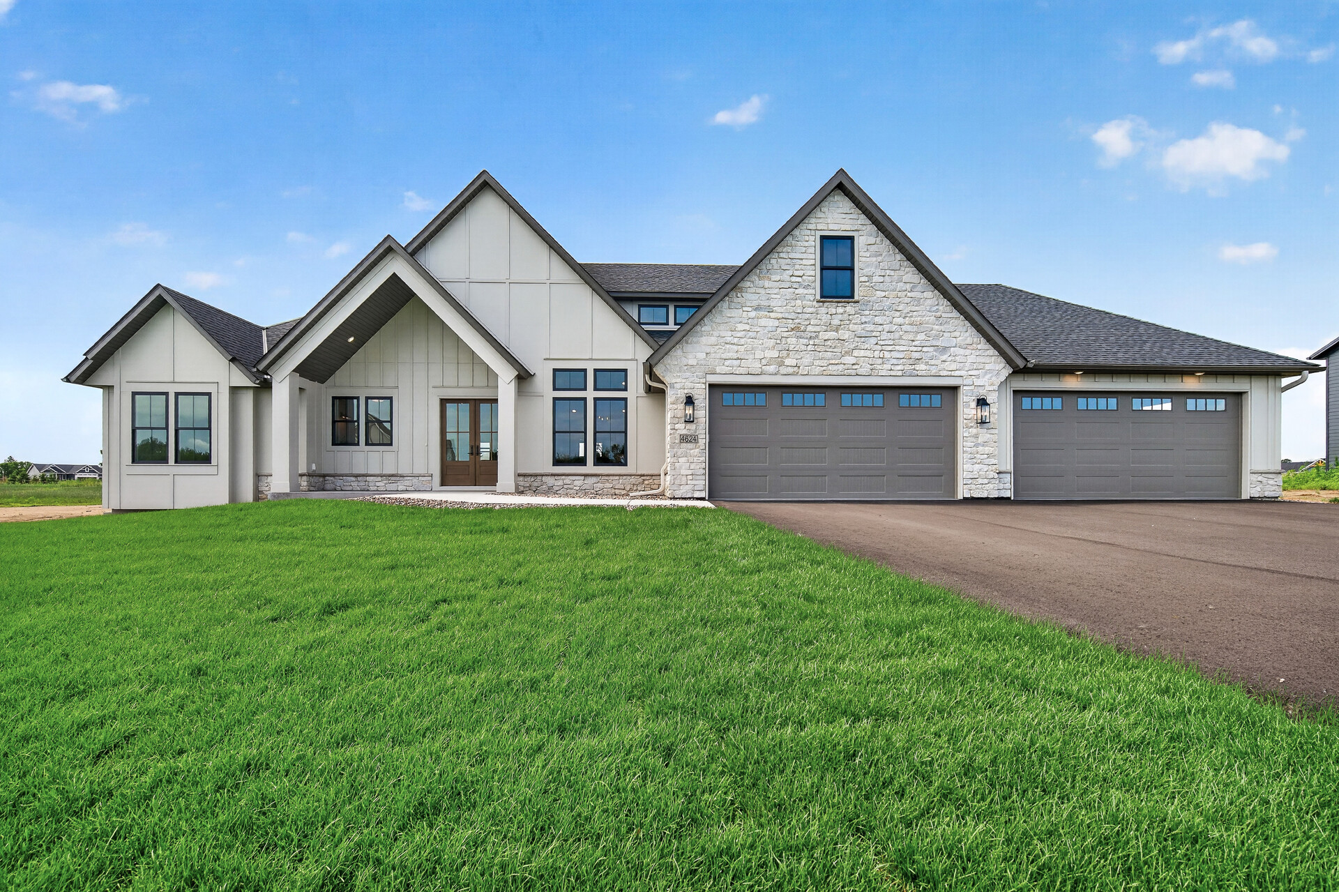 03 4624 166th2 (1) Mls
