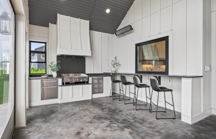 82 4624 166th82 Mls